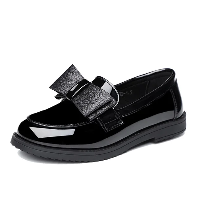 "Chaussures Vernies pour Fille avec Nœud Pailleté – Élégance et Confort au Quotidien"