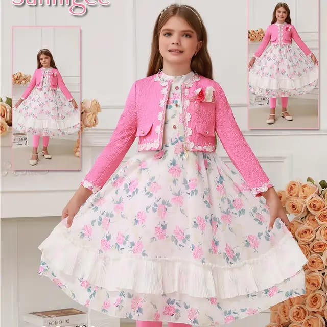 Veste Rose avec Détails en Dentelle et Fleur en Relief